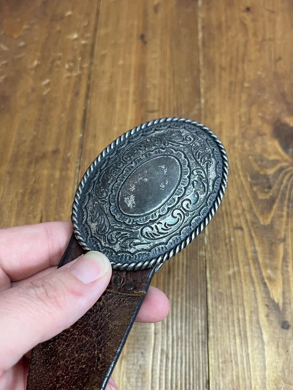 Aeropostale size small brown leather belt with embossed floral design